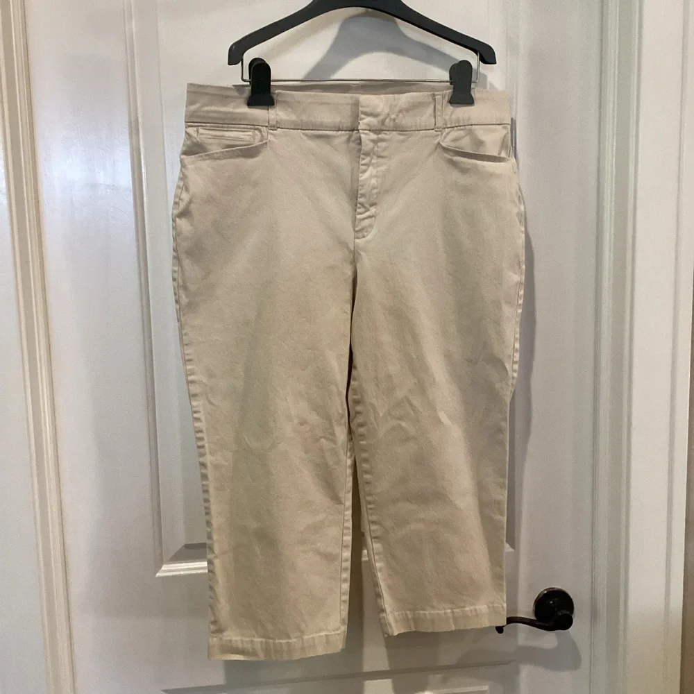 Peck & Peck Cream Capris for Women - Picture 9 of 9